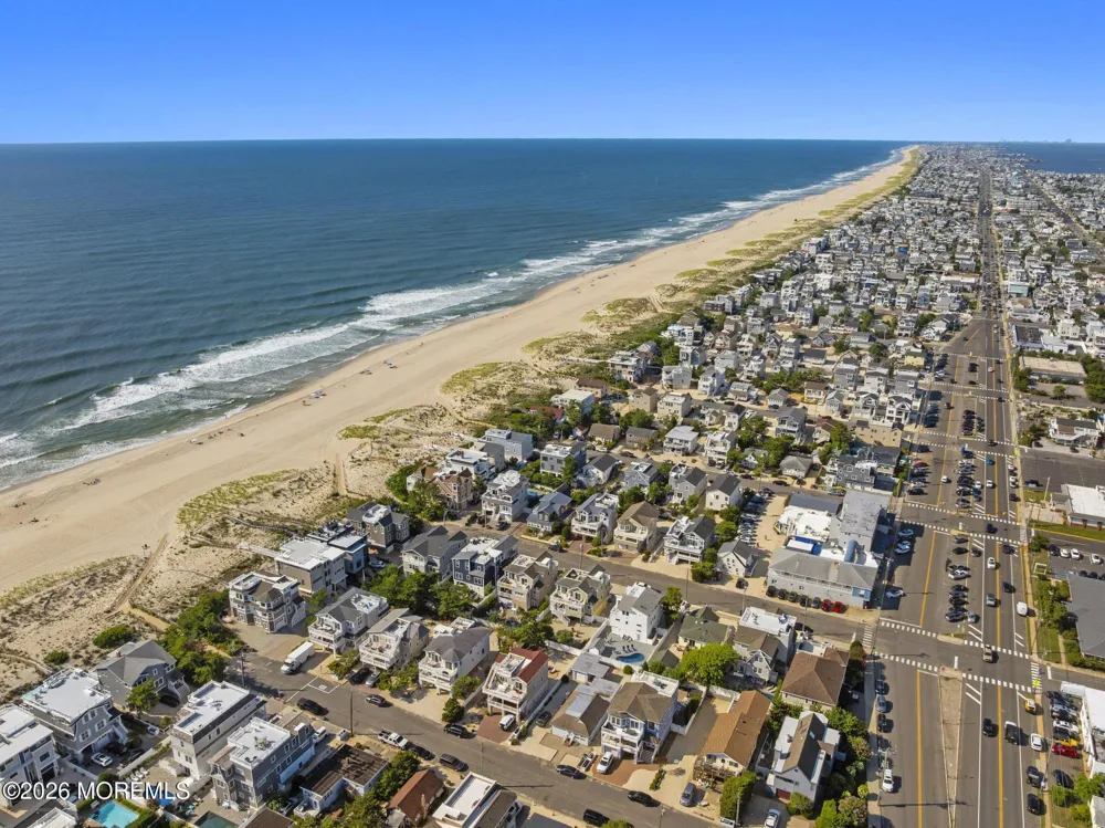 16 9th Street Surf City, NJ 08008
