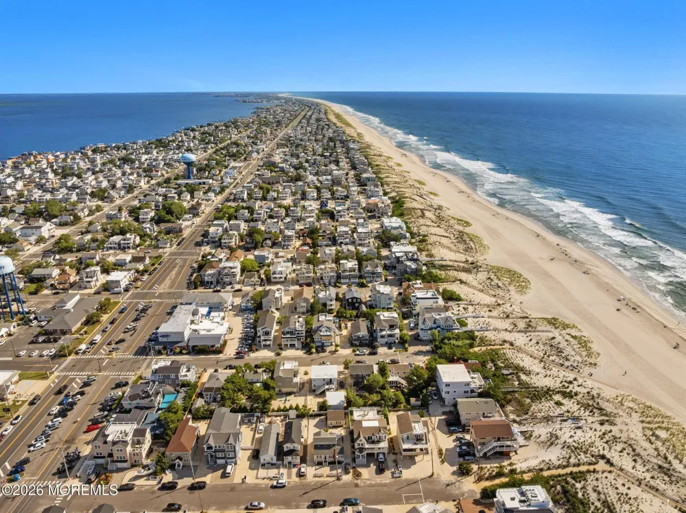 16 9th Street Surf City, NJ 08008
