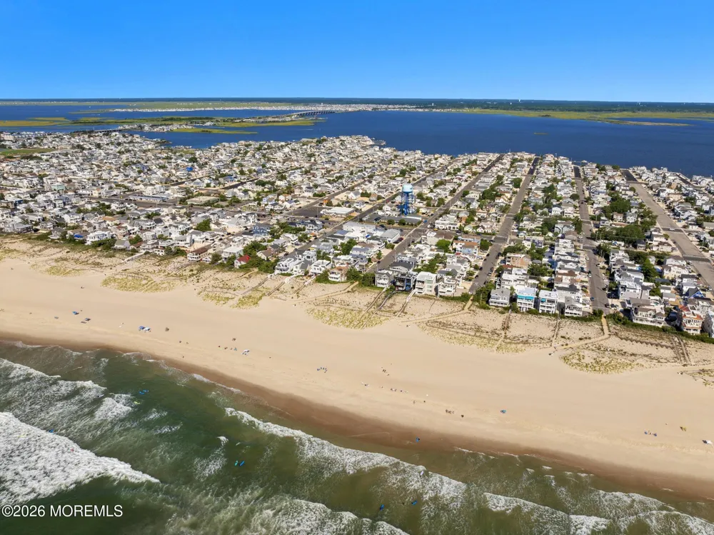 16 9th Street Surf City, NJ 08008