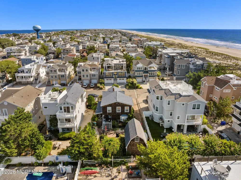 16 9th Street Surf City, NJ 08008