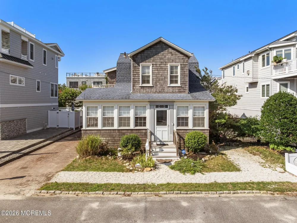 16 9th Street Surf City, NJ 08008