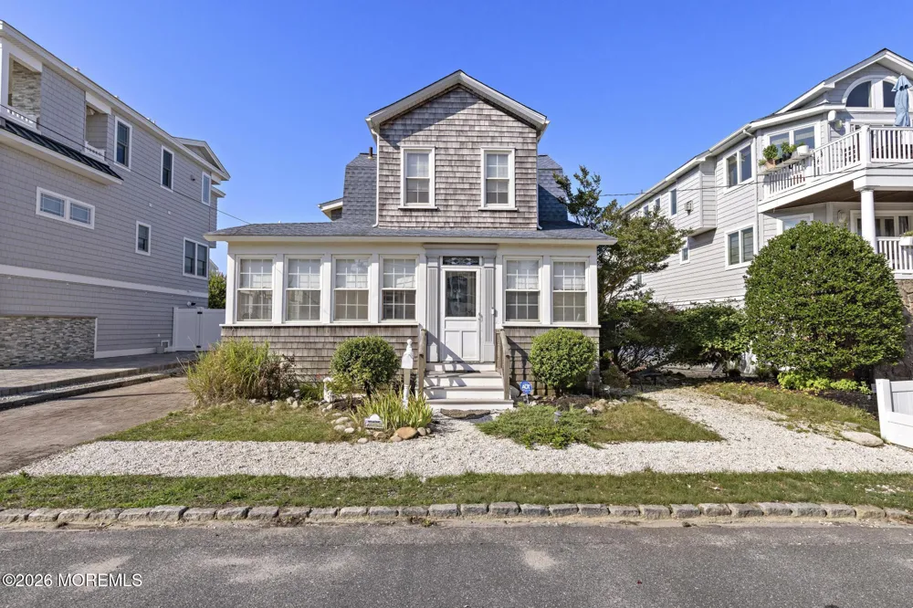 16 9th Street Surf City, NJ 08008