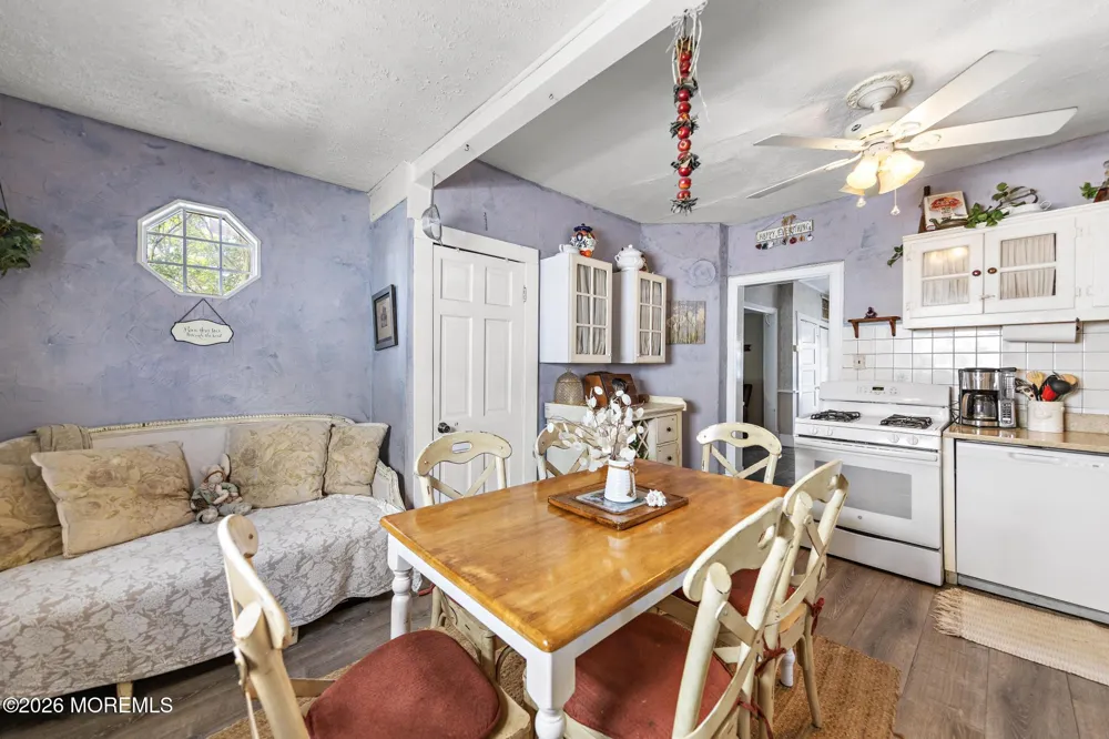 16 9th Street Surf City, NJ 08008