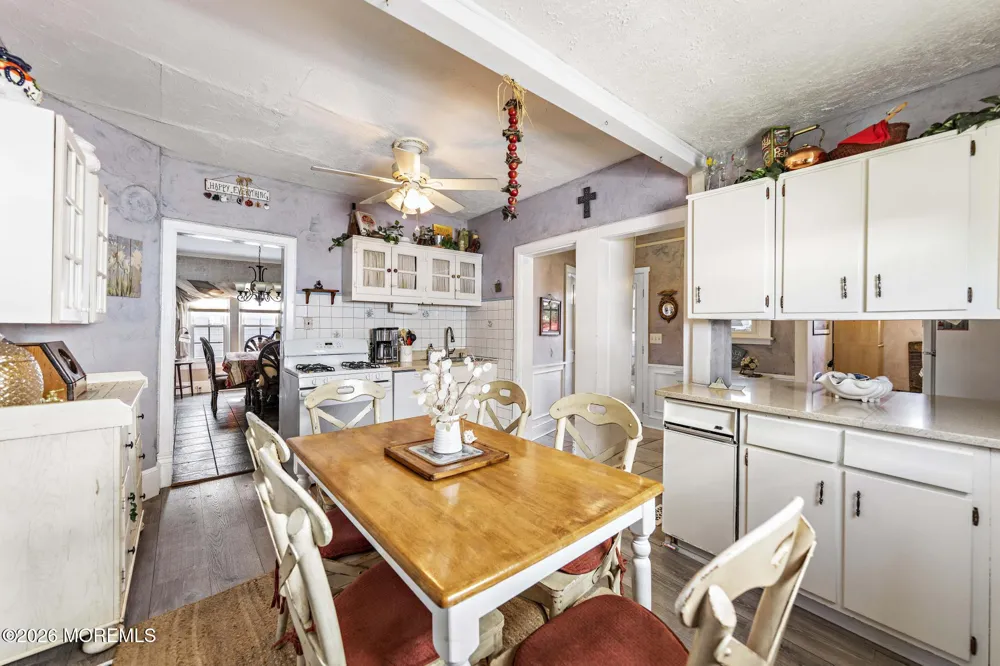 16 9th Street Surf City, NJ 08008