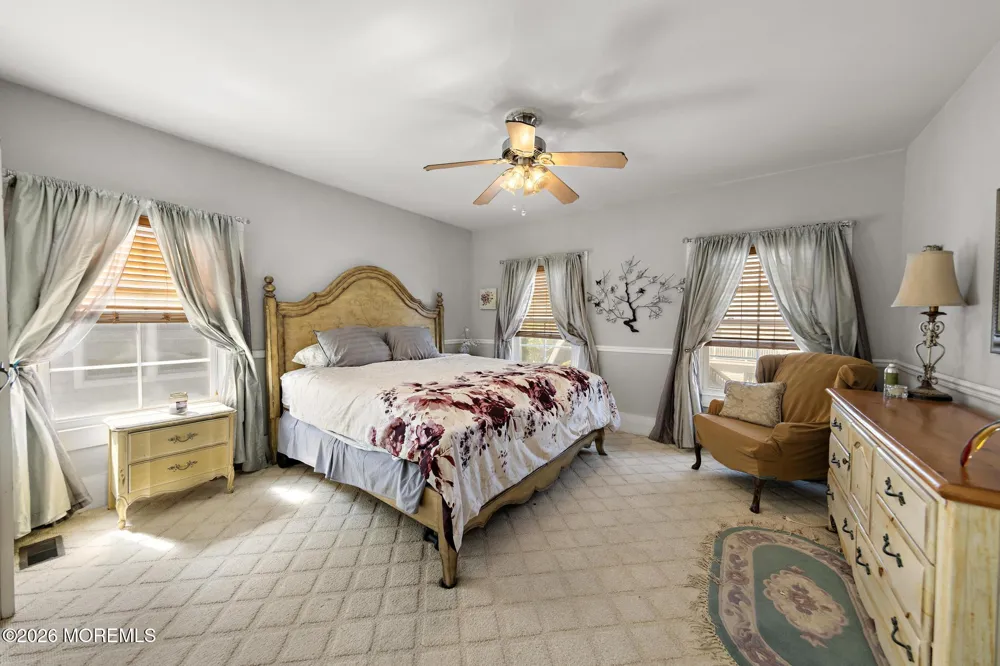 16 9th Street Surf City, NJ 08008