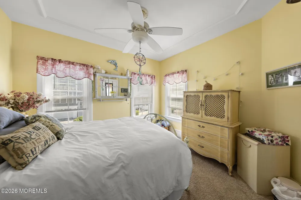 16 9th Street Surf City, NJ 08008