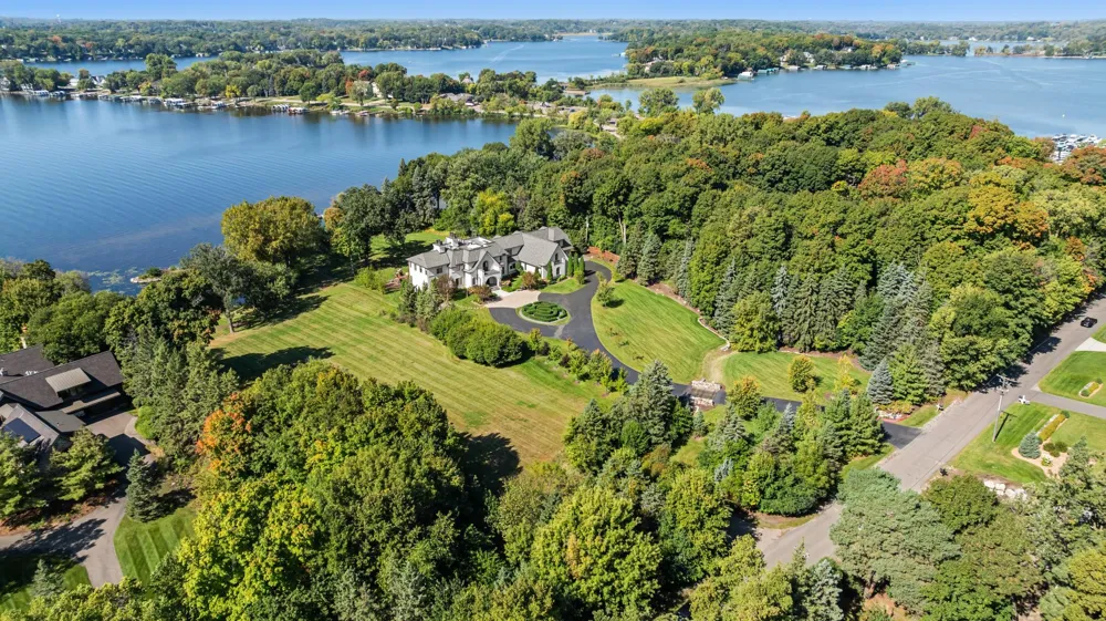 1535 Bohns Point Road Orono, MN 55391