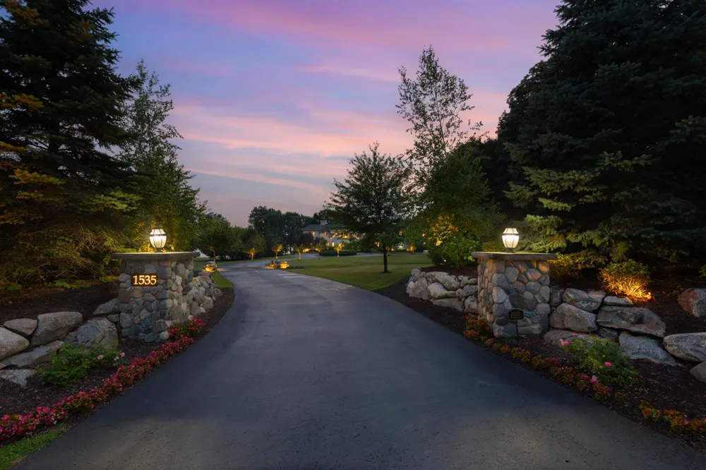 1535 Bohns Point Road Orono, MN 55391