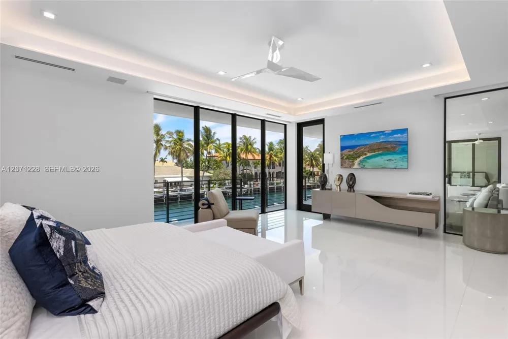 2519 Lucille Dr Fort Lauderdale, FL 33316