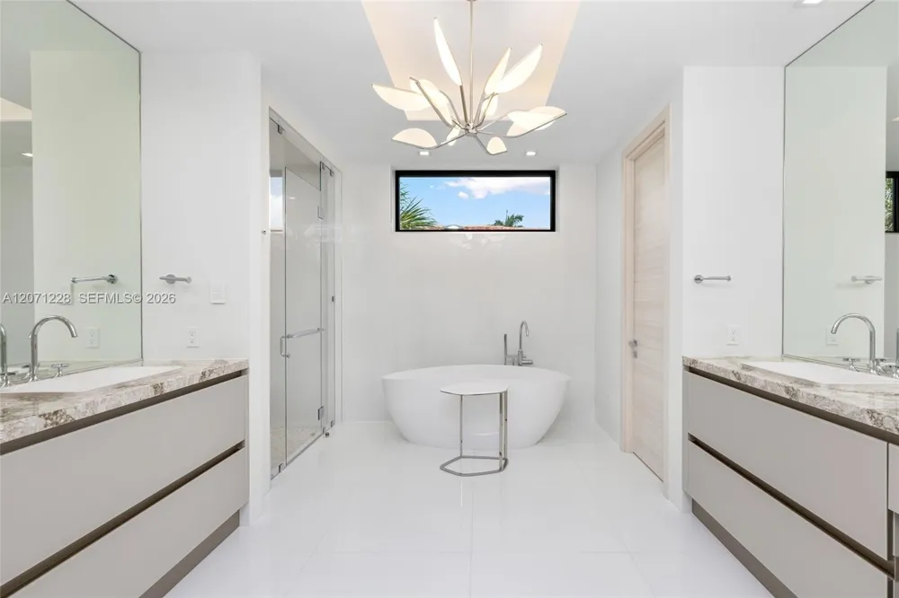 2519 Lucille Dr Fort Lauderdale, FL 33316