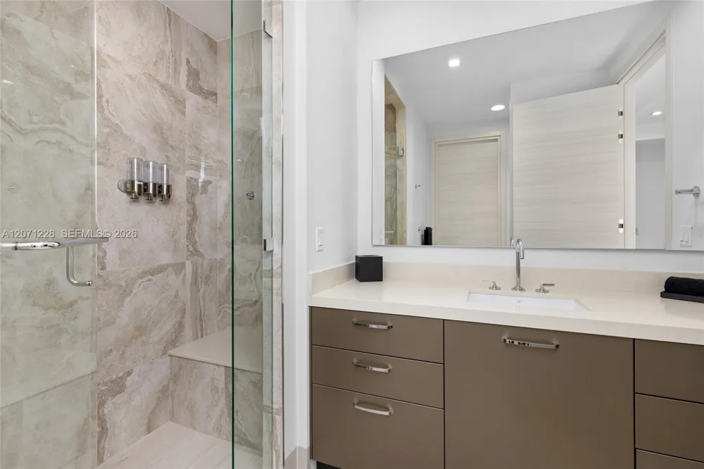 2519 Lucille Dr Fort Lauderdale, FL 33316