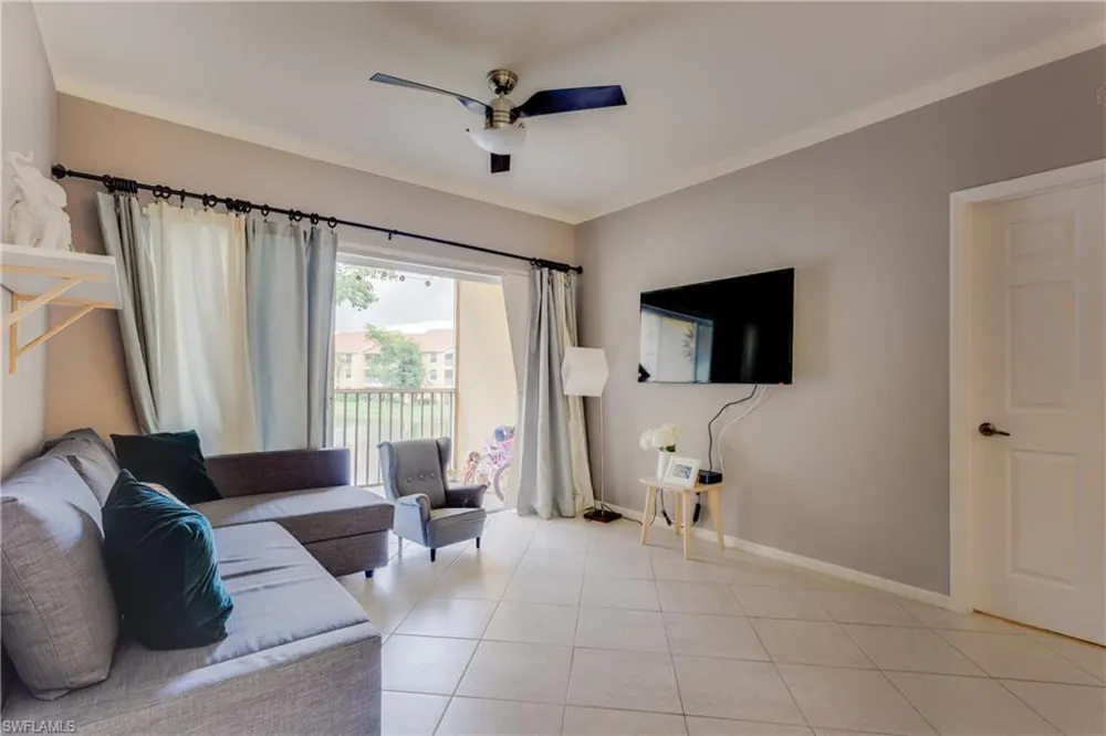 4670 Saint Croix Lane #626 Naples, FL 34109