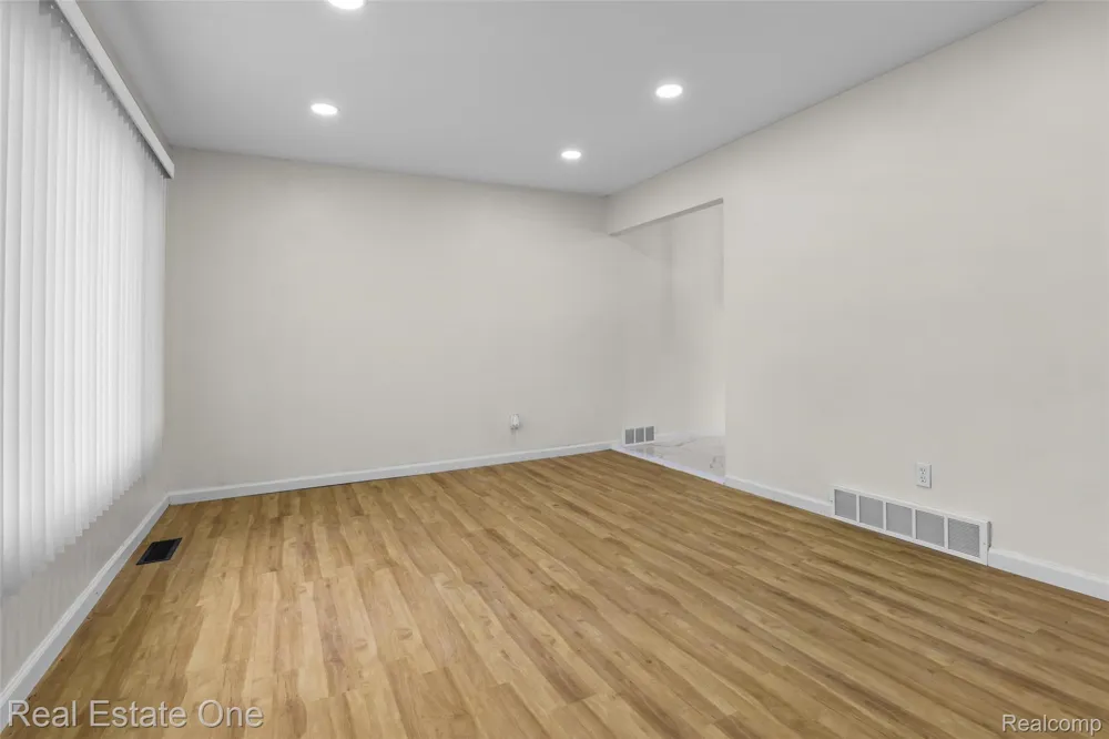 342 Melvin Street River Rouge City, MI 48218