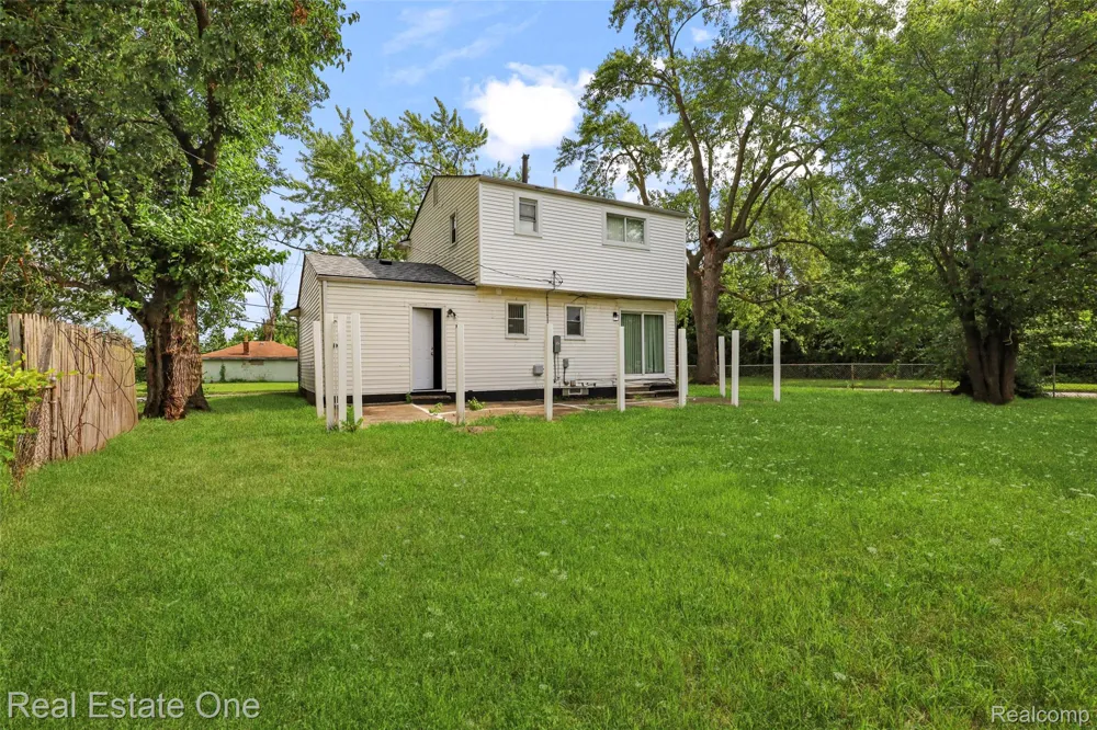 342 Melvin Street River Rouge City, MI 48218