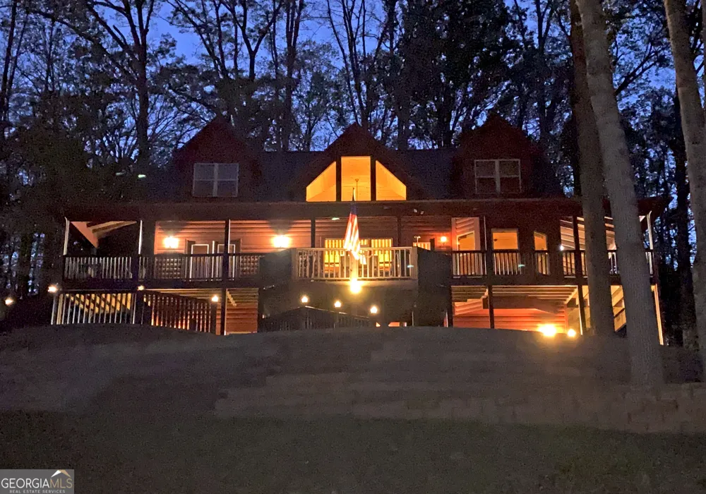 1929 Lakeview Summit DR Young Harris, GA 30582