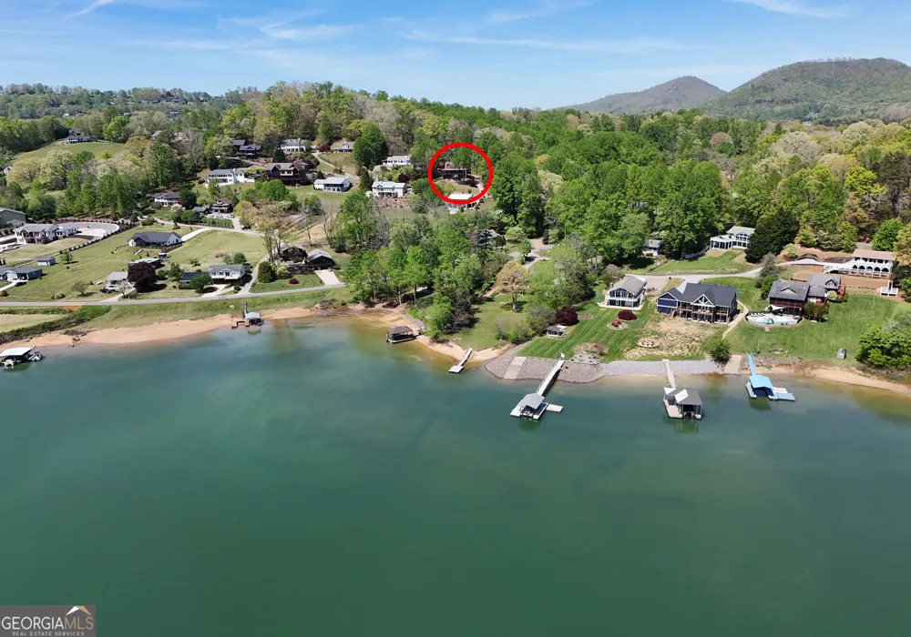 1929 Lakeview Summit DR Young Harris, GA 30582