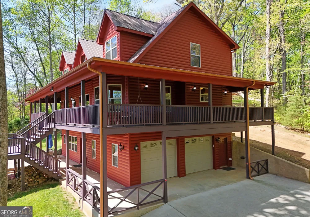 1929 Lakeview Summit DR Young Harris, GA 30582