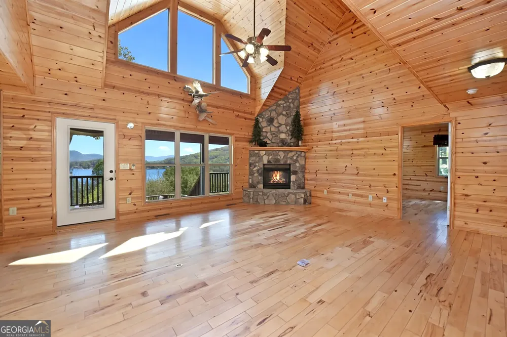 1929 Lakeview Summit DR Young Harris, GA 30582