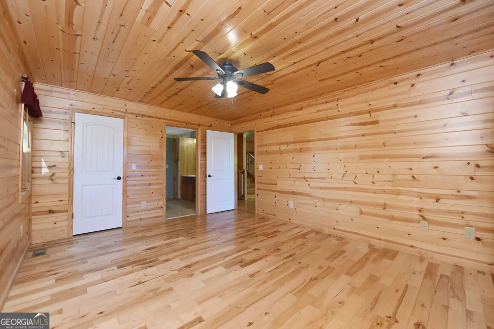 1929 Lakeview Summit DR Young Harris, GA 30582