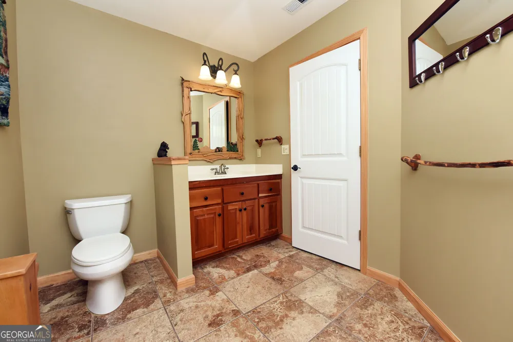 1929 Lakeview Summit DR Young Harris, GA 30582
