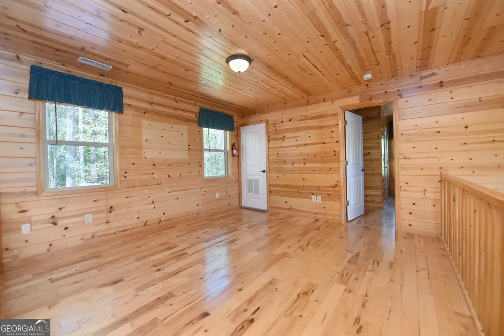 1929 Lakeview Summit DR Young Harris, GA 30582