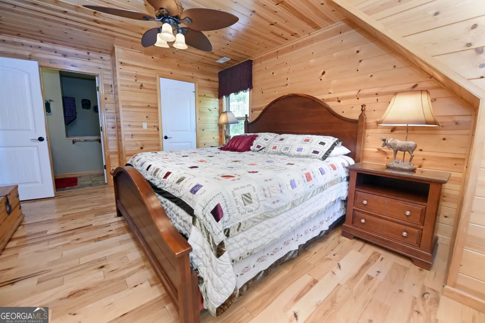 1929 Lakeview Summit DR Young Harris, GA 30582