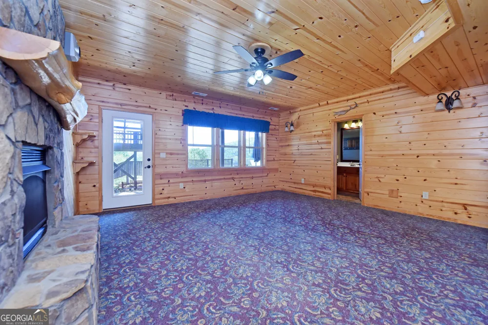 1929 Lakeview Summit DR Young Harris, GA 30582