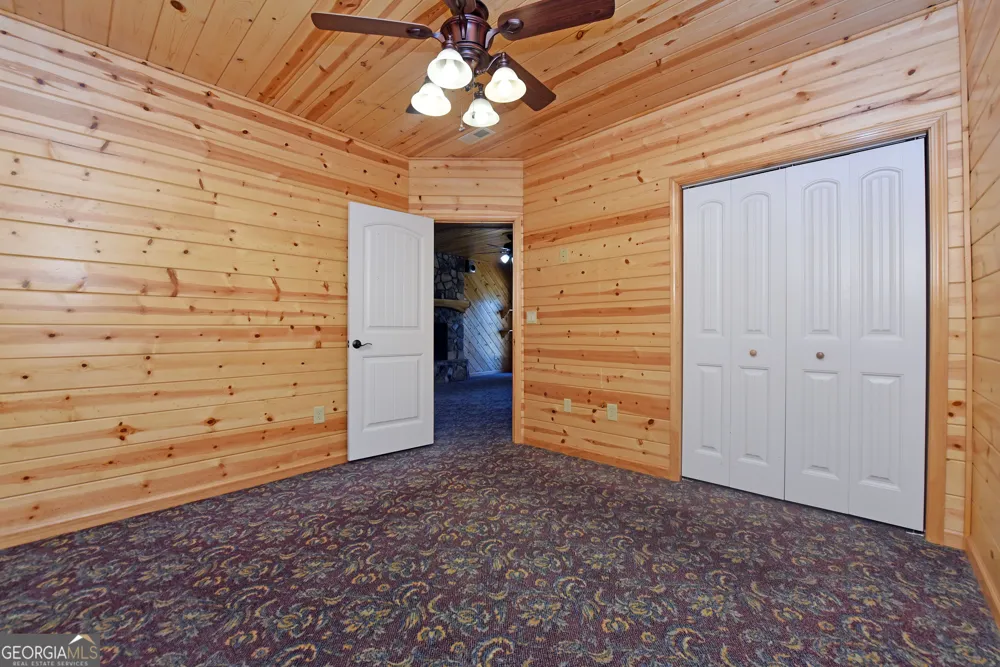 1929 Lakeview Summit DR Young Harris, GA 30582