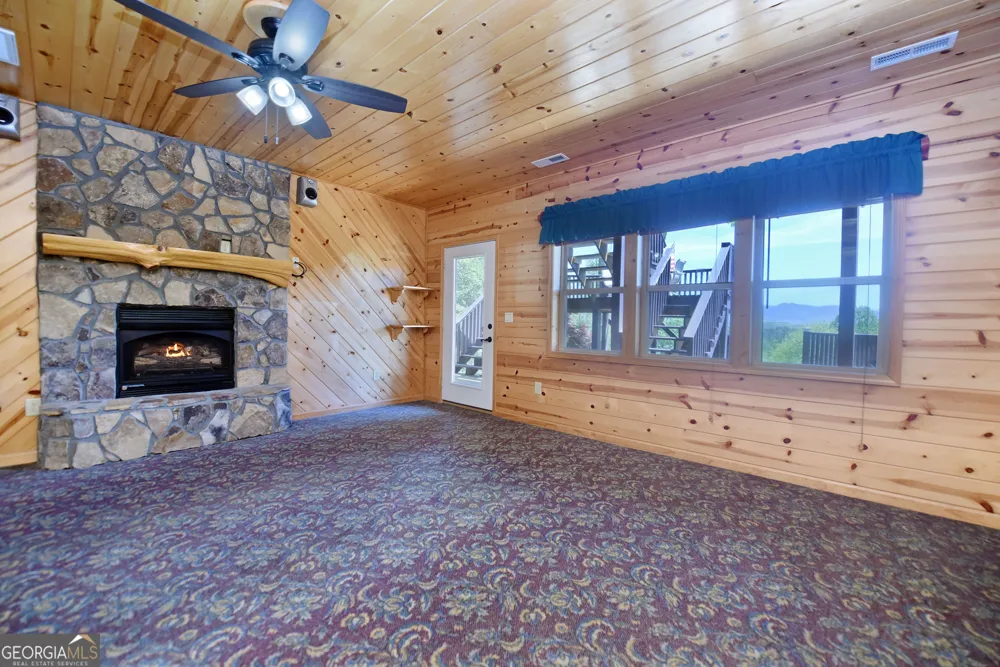 1929 Lakeview Summit DR Young Harris, GA 30582