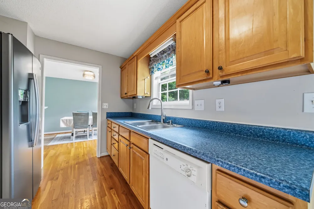 89 Providence Lake RD Tallapoosa, GA 30176
