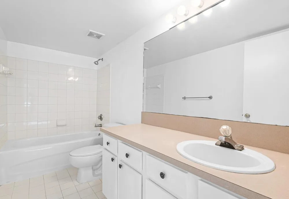900 Scotia Drive #206 Hypoluxo, FL 33462