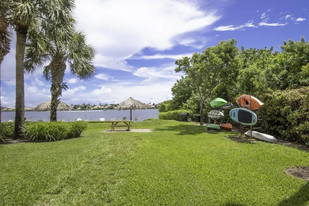 900 Scotia Drive #206 Hypoluxo, FL 33462