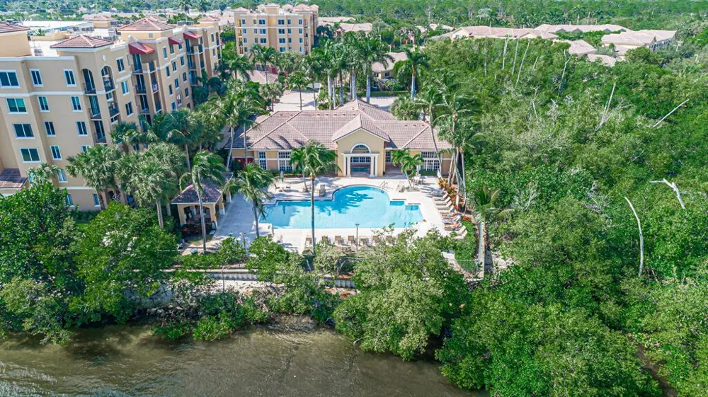 900 Scotia Drive #206 Hypoluxo, FL 33462