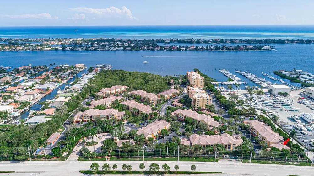 900 Scotia Drive #206 Hypoluxo, FL 33462