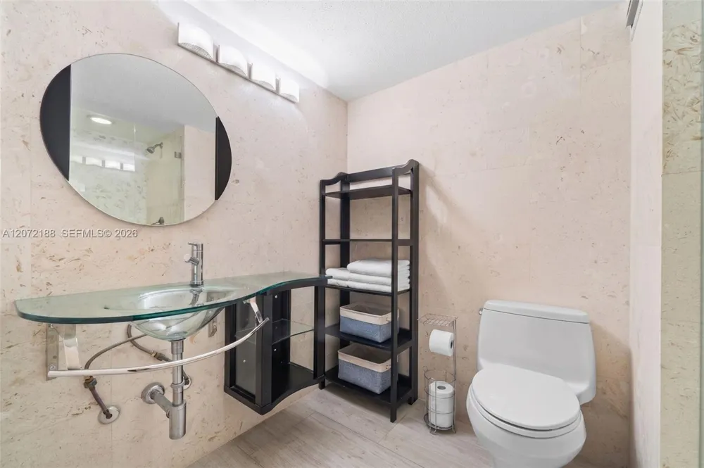 2301 Collins Ave #1007 Miami Beach, FL 33139