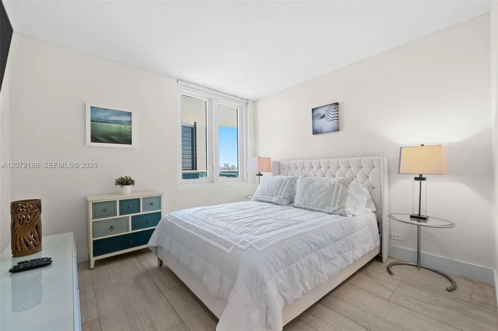 2301 Collins Ave #1007 Miami Beach, FL 33139