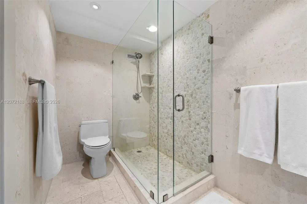 2301 Collins Ave #1007 Miami Beach, FL 33139