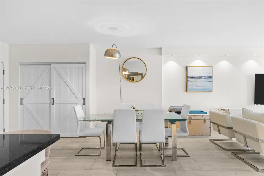2301 Collins Ave #1007 Miami Beach, FL 33139
