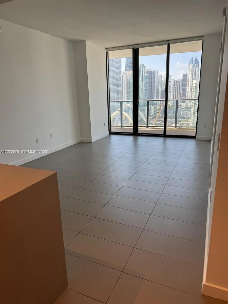 1600 NE 1st Ave #3109 Miami, FL 33132