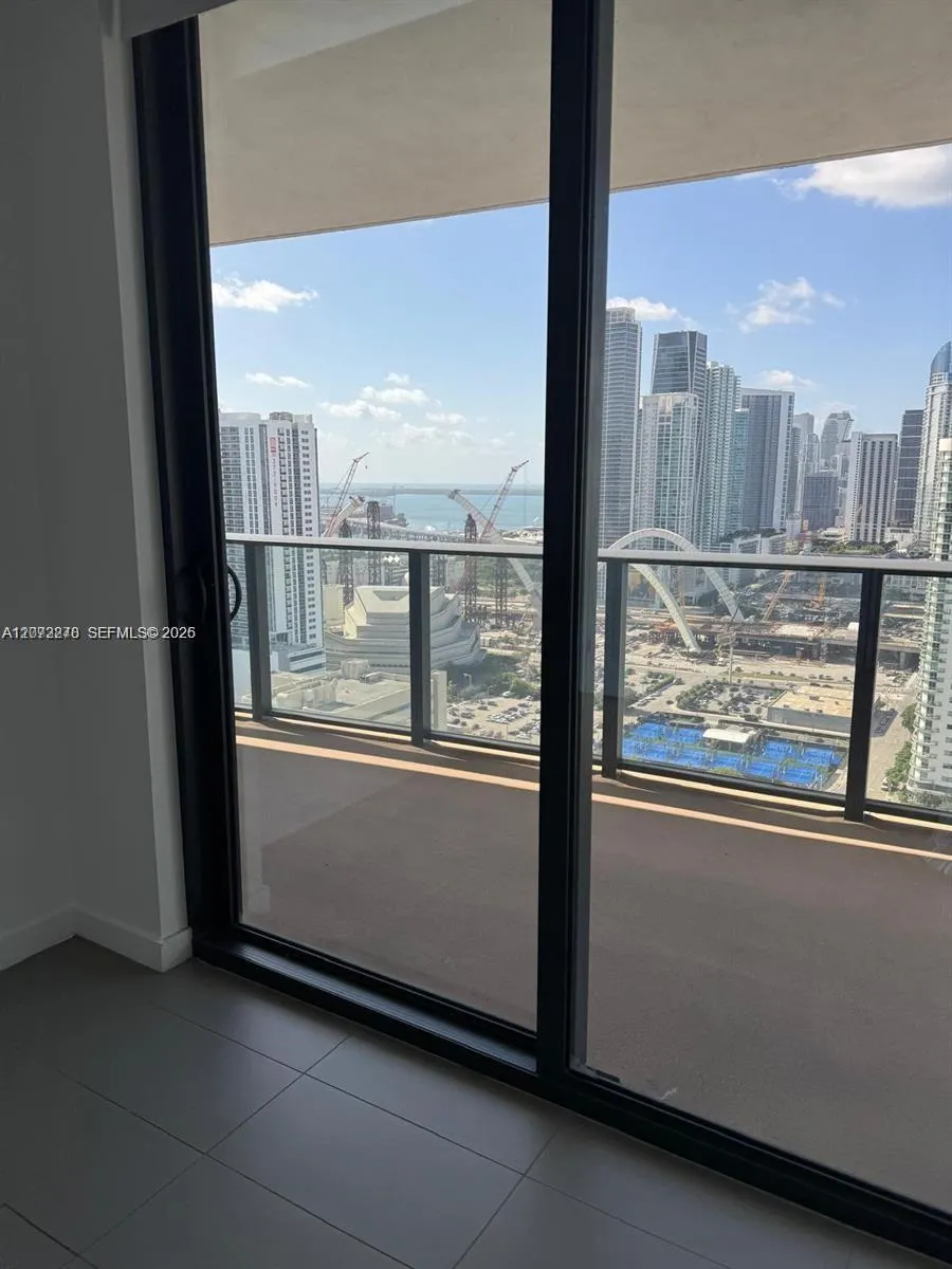 1600 NE 1st Ave #3109 Miami, FL 33132