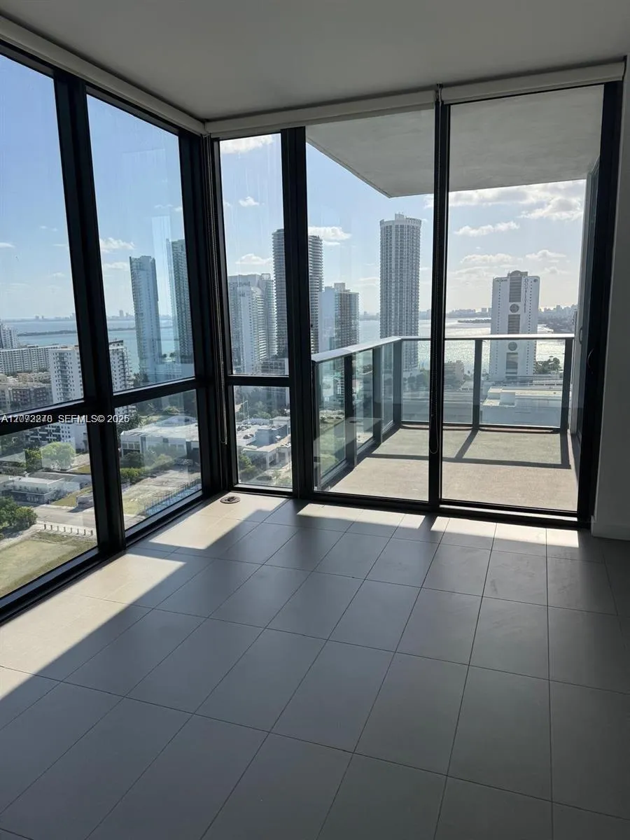 1600 NE 1st Ave #3109 Miami, FL 33132