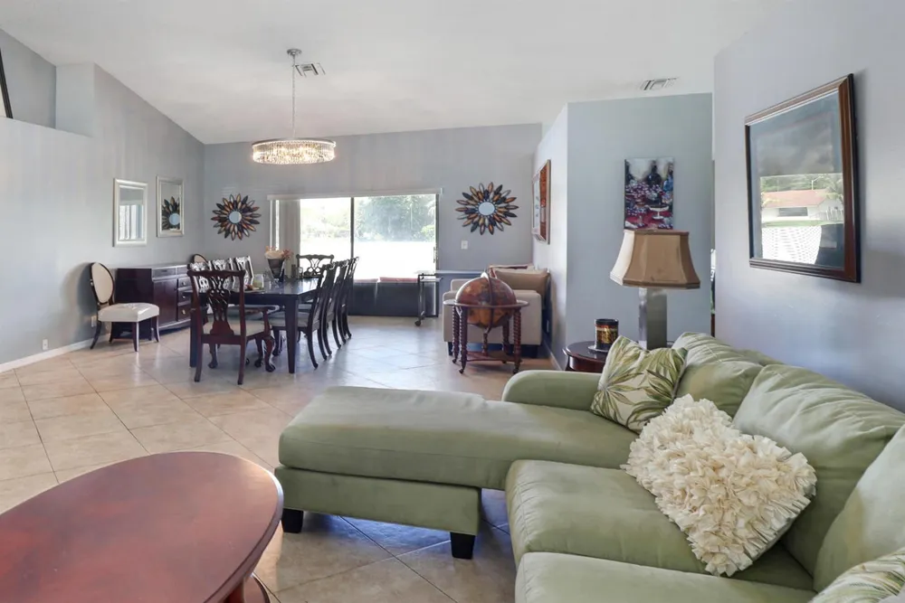 2661 FOREST DRIVE Miramar, FL 33025