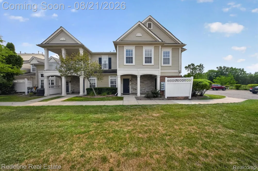 10200 W Midway Court #102 Commerce Charter Township, MI 48390