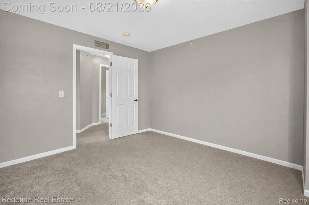10200 W Midway Court #102 Commerce Charter Township, MI 48390