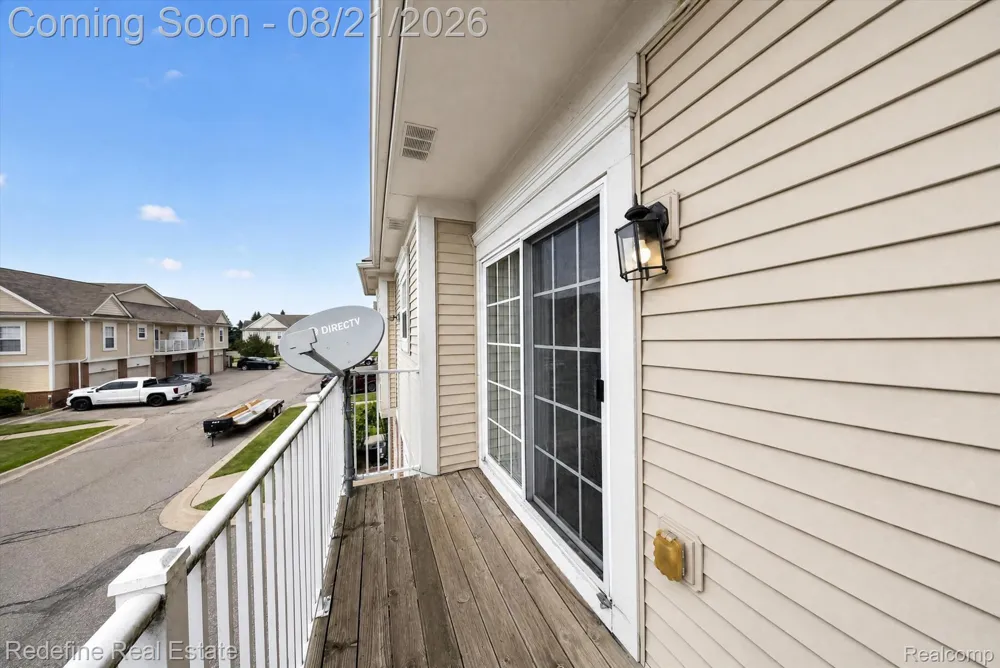 10200 W Midway Court #102 Commerce Charter Township, MI 48390
