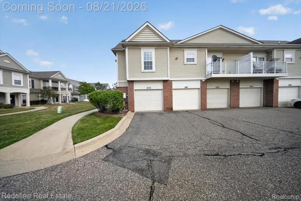 10200 W Midway Court #102 Commerce Charter Township, MI 48390