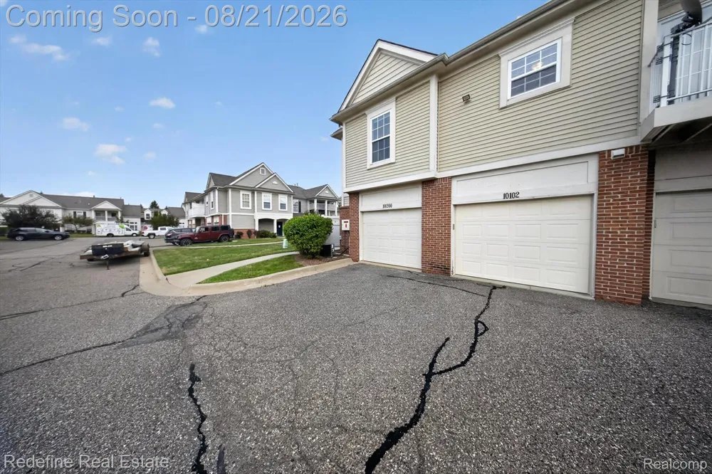 10200 W Midway Court #102 Commerce Charter Township, MI 48390