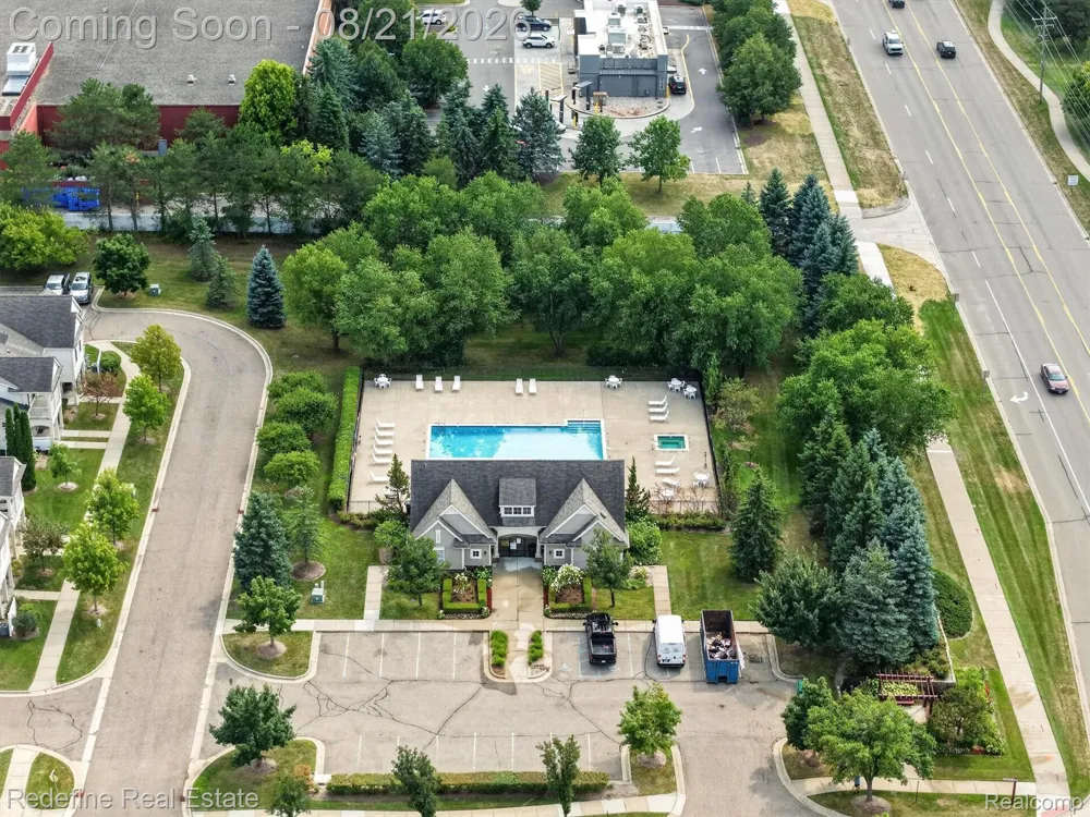 10200 W Midway Court #102 Commerce Charter Township, MI 48390