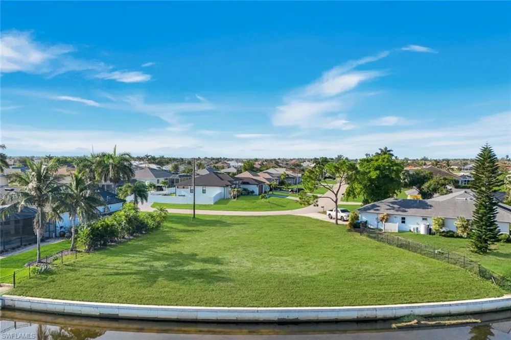 3713 NW 14th Street Cape Coral, FL 33993