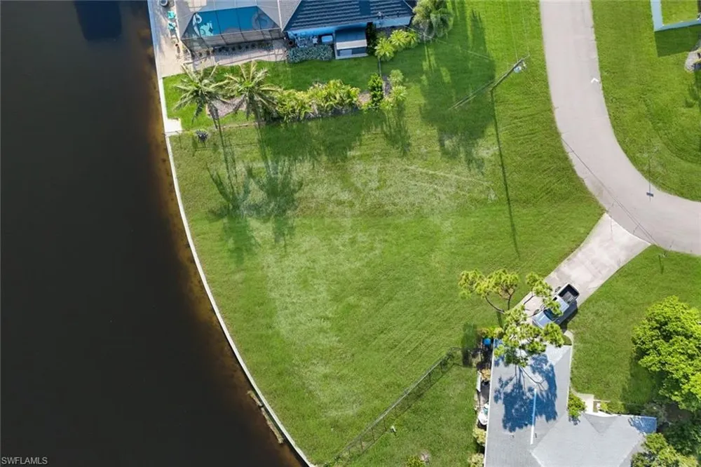 3713 NW 14th Street Cape Coral, FL 33993